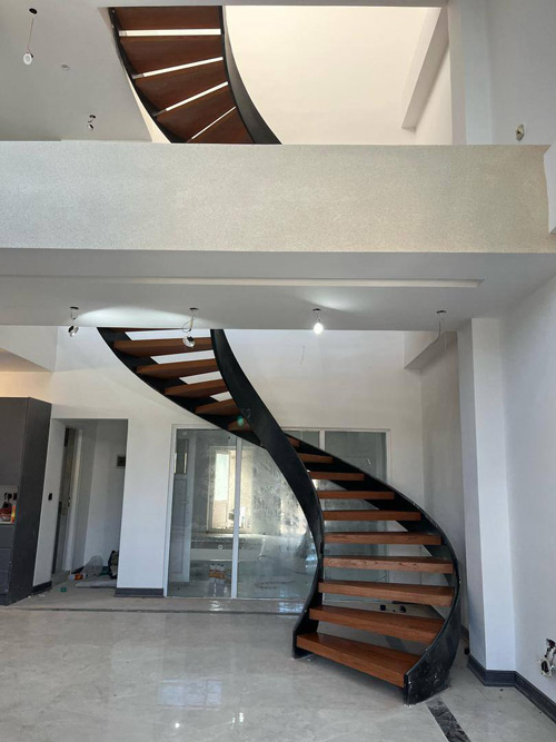 مزایا پله چوبی پیش ساخته